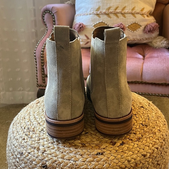 NWOT - Taupe Suede Chelsea Boots - Picture 4 of 5